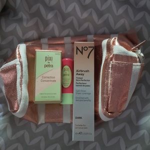 No7 Airbrush Away - Dark. Makeup Bundle w/ case